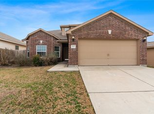 200 Sapphire Ln, Jarrell, TX 76537