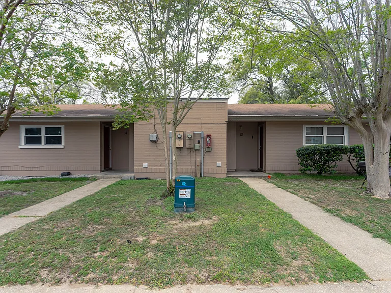 4607 W Jackson St — Photo 11