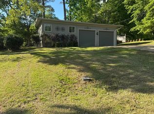 724 Elmwood Dr, Meridian, MS 39301