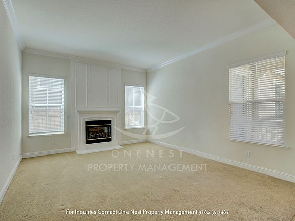 5th image of 2175 Mount Errigal Ln