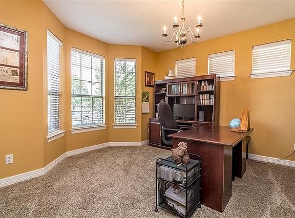 5th image of 1812 Kittyhawk Dr