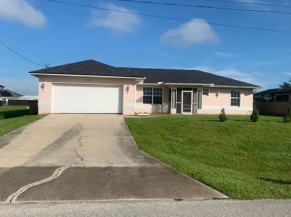 157 Partridge St, Lehigh Acres, FL 33936