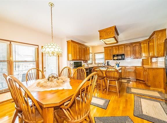 3rd image of 7804 NW 76th Pl