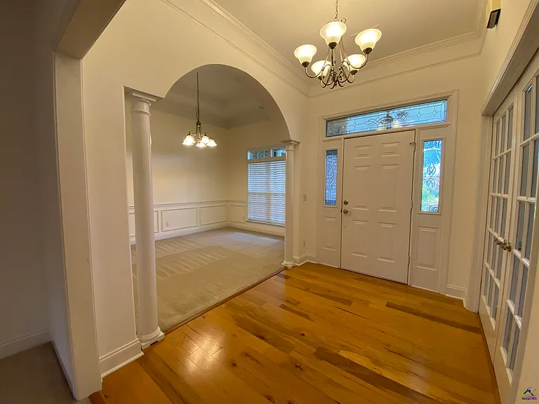 408 Stathams Way — Photo 6