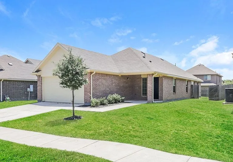 1608 Dove Cir — Photo 3