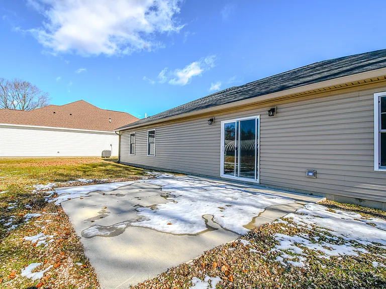 511 Cherry Ln — Photo 29