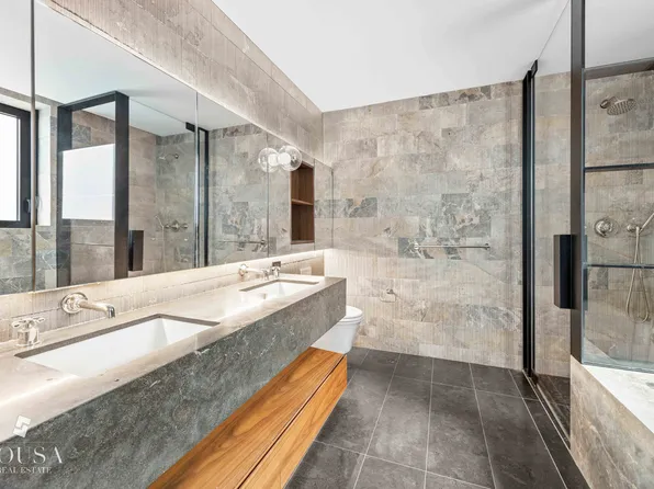 155 West 18th Street image 8 of 19