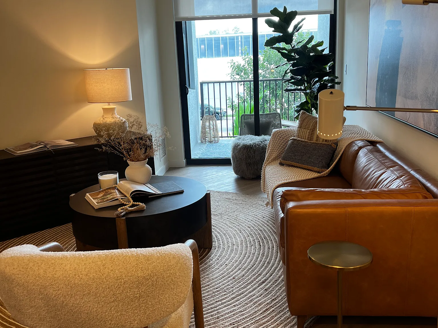 1 bed, 669 sqft, $1,990 — Photo 4