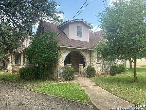 3rd image of 6811 Dorothy Louise Dr