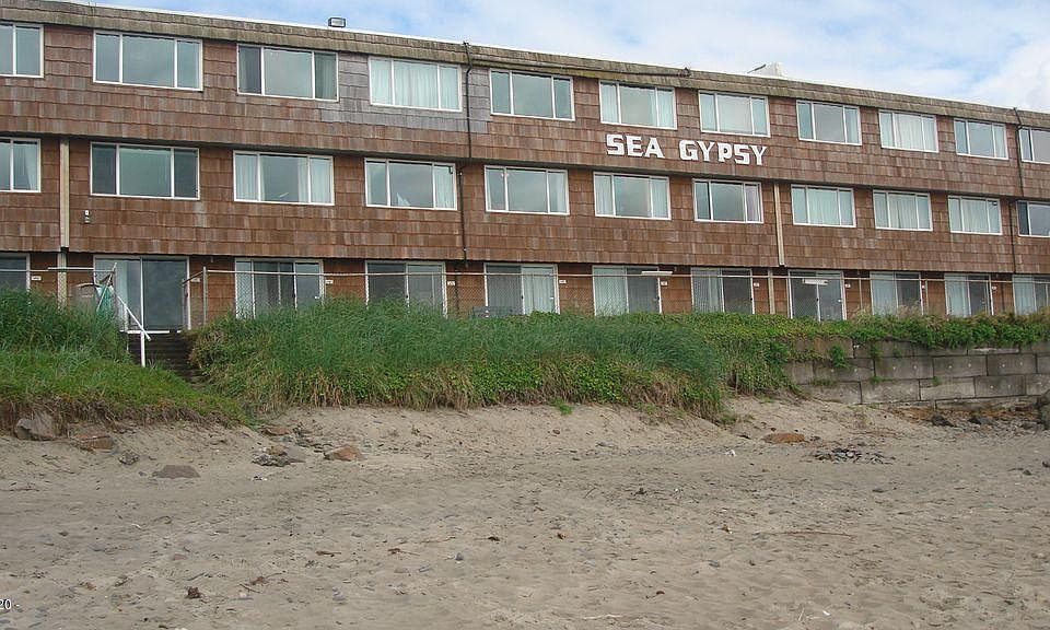 1st image of 145 NW Inlet Ave #107