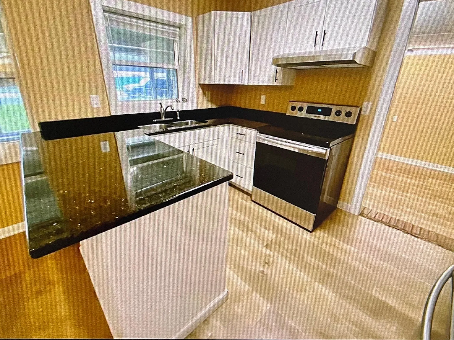 2818 Mimosa Rd — Photo 3