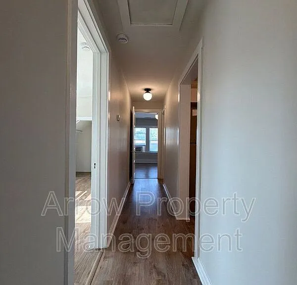 1459 Plum St #2 — Photo 3