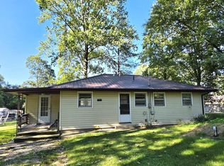 691 Lighthouse Dr, Coldwater, MI 49036