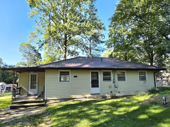 691 Lighthouse Dr, Coldwater, MI 49036