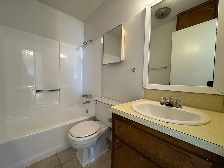 917 N 7th St — Photo 13