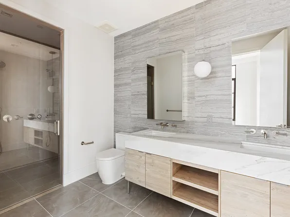 517 West 29th Street image 5 of 14