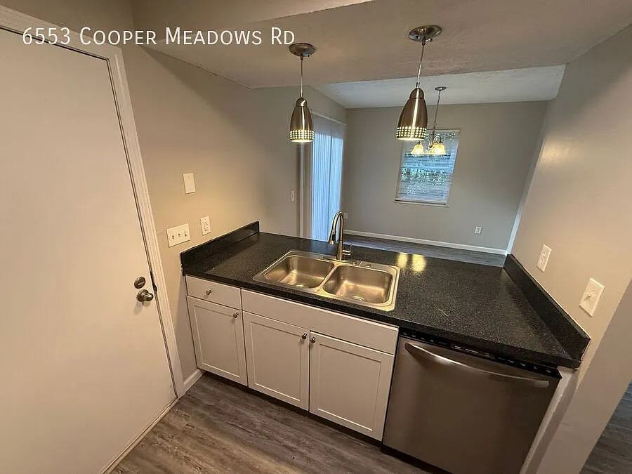 Cooper Meadows 2 Bed 2.5 Bath with Garage — Photo 4