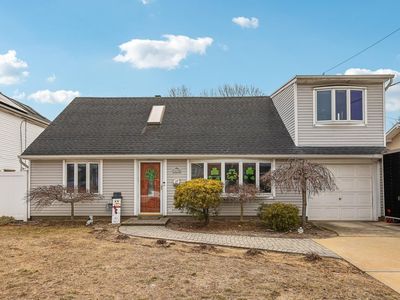 3638 Hilaire Way, Seaford, NY, 11783