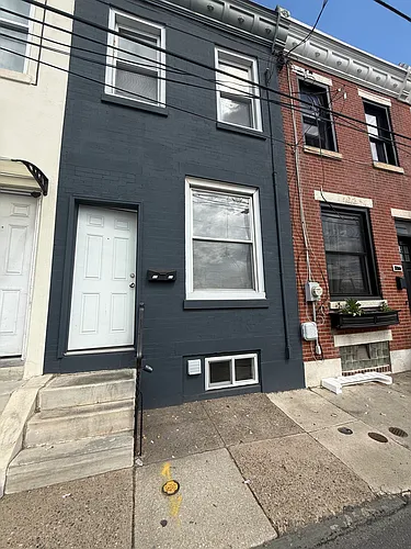 3264 Emery St Photo 1
