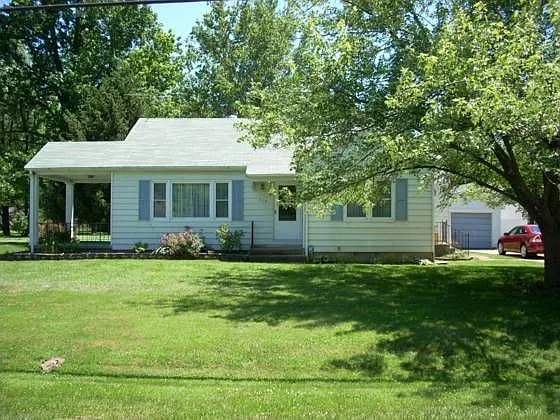 717 Taylor Ave photo 1