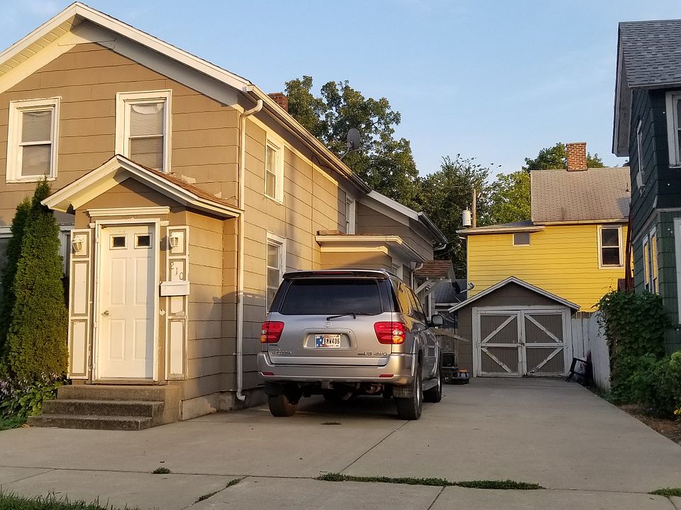 2nd image of 210 Jefferson Ave