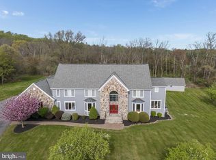 3 Peachtree Ln, Lebanon, NJ 08833