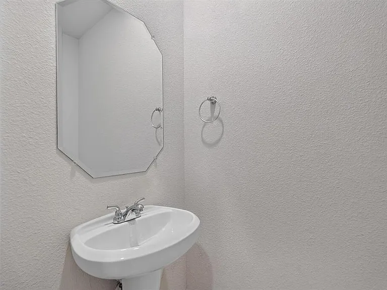 2873 Creekway Dr — Photo 15