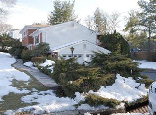 4 Robert Ln, White Plains, NY 10607