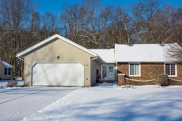 1st image of 52149 Wembley Dr