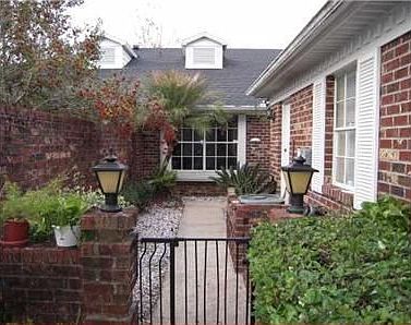 1st image of 1439 S Chickasaw Trl