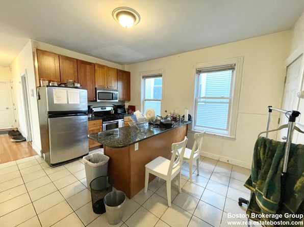 17 Sachem St #1