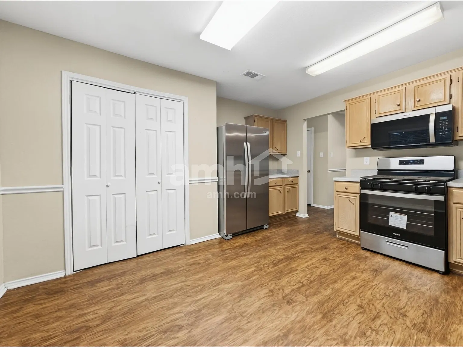 3 bed, 2.0 bath, 1691 sqft, $2,140 — Photo 4