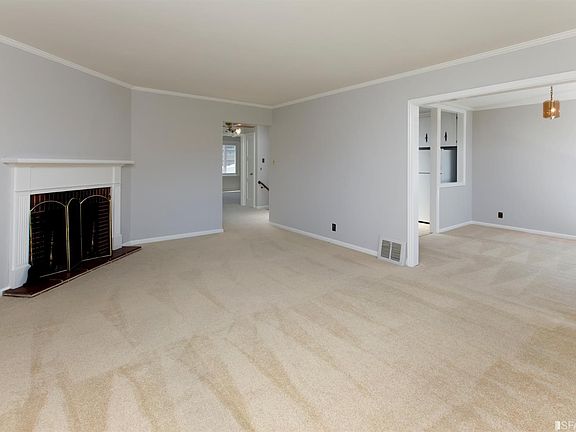 4th image of 170 Stillings Ave