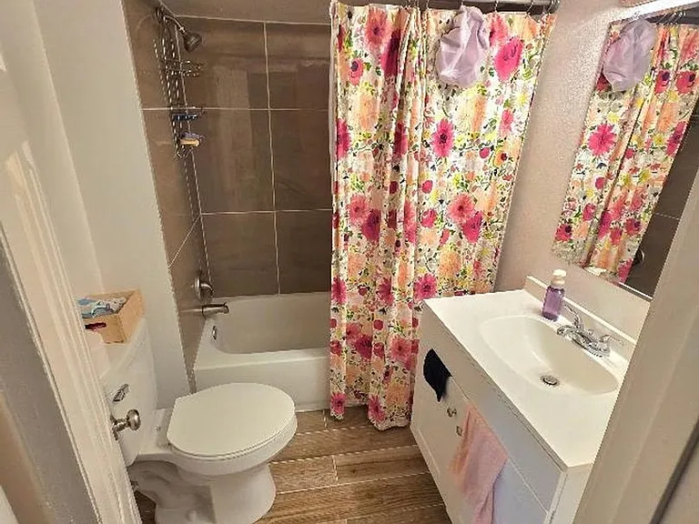 1404 Clinton Ave — Photo 19