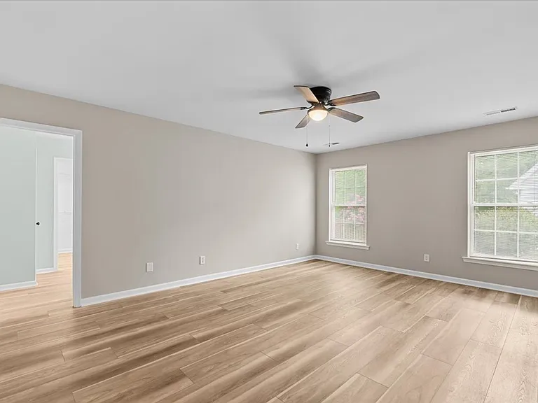 3011 Colony Dr — Photo 26