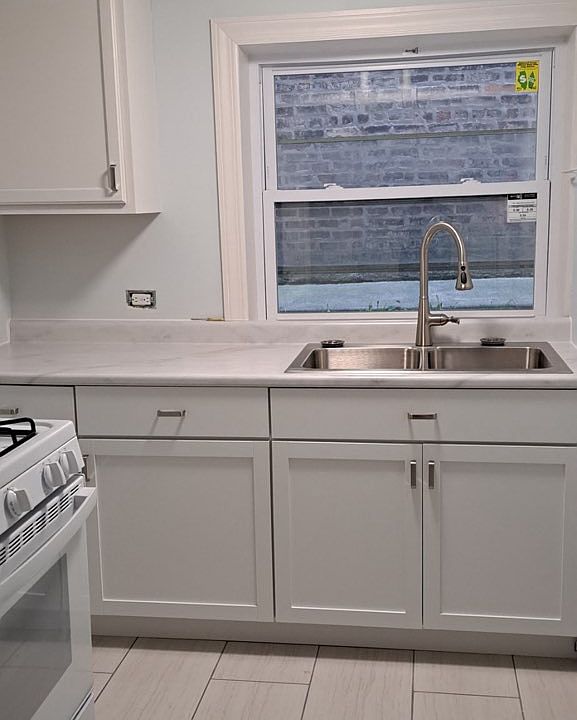 1st image of 912 S Austin Blvd #914-2