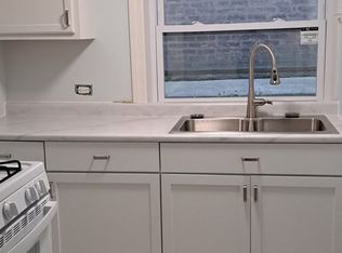 912 S Austin Blvd #914-2, Oak Park, IL 60304