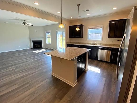 2nd image of 111 Scenic Lakes Dr