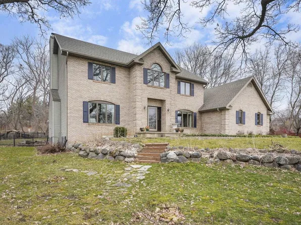 5796 Ivanhoe Circle, Fitchburg, WI 53711
