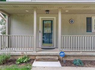 1921 Fairmont St, Lansing, MI 48911