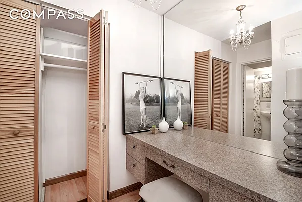 Sold by Compass | media 6
