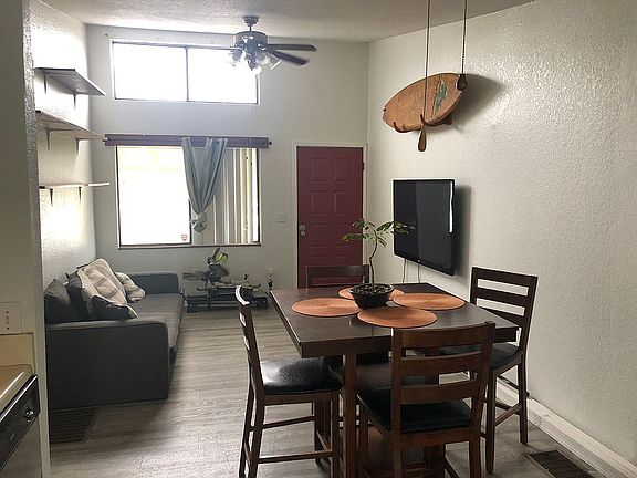 4th image of 2801 Carlisle Ave