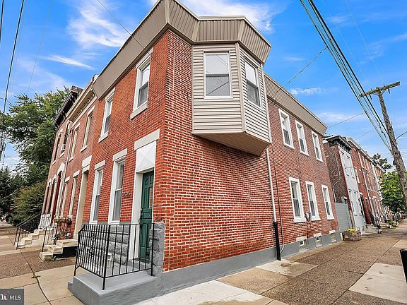 2nd image of 2326 E Dauphin St
