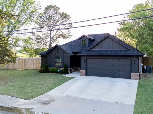 416 S Cincinnati Ave E, Sperry, OK 74073