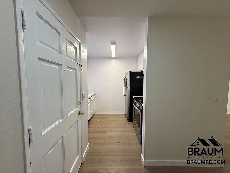 14257 FRIAR ST. — Photo 6