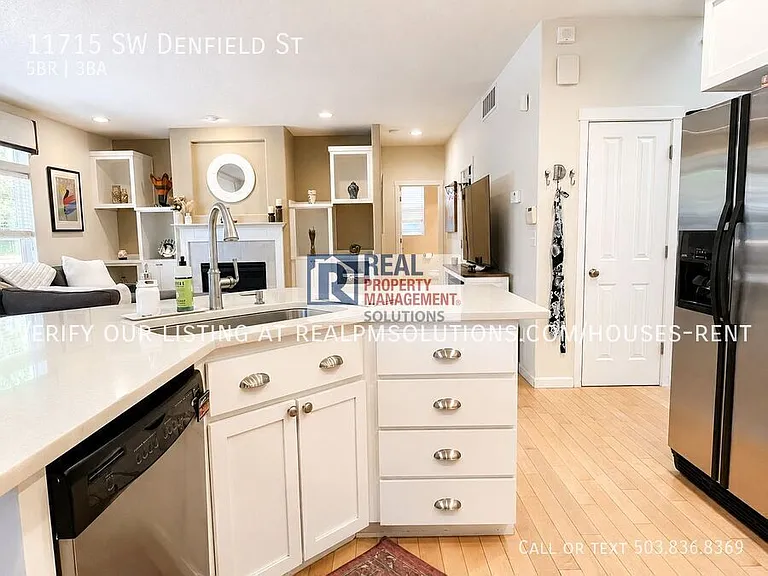 11715 SW Denfield St — Photo 22