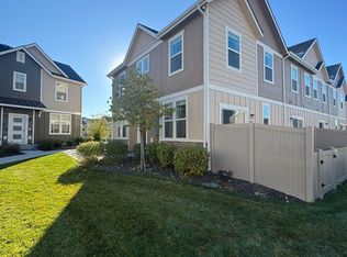 5911 S Boddington Ln, Boise, ID 83709