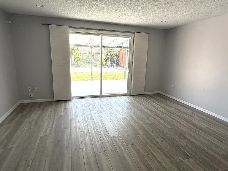 3534 Sutton Loop — Photo 7