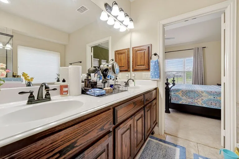 1104 Brendan Dr — Photo 25