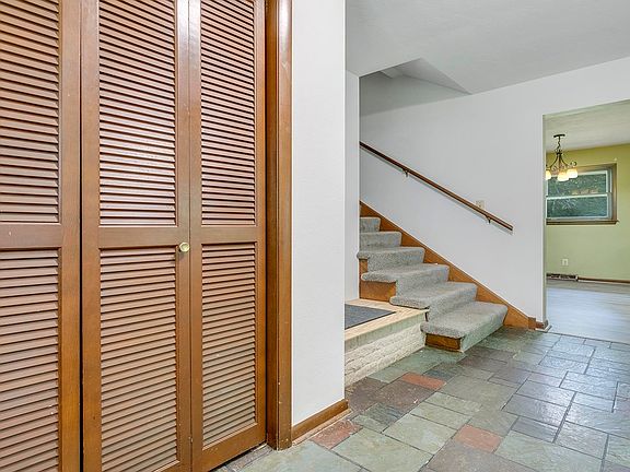 5th image of 1612 Aragona Dr